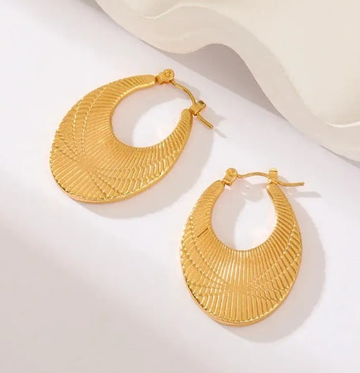 Boucles d’oreilles pendantes dorées en acier inoxydable