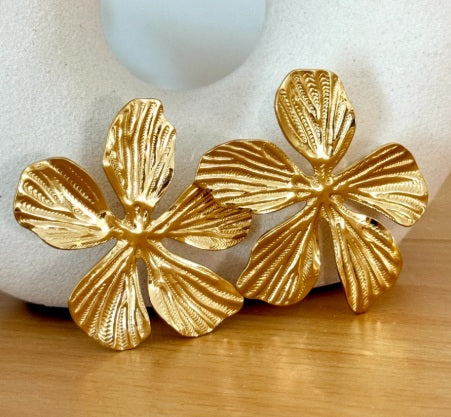 Boucles d’oreilles fleur dorées XXL en acier inoxydable – NINON
